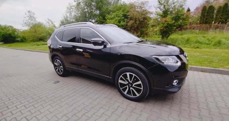 Nissan X-Trail cena 72900 przebieg: 145000, rok produkcji 2017 z Starogard Gdański małe 254